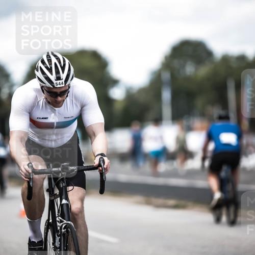 16.08.2026 - KN Förde Triathlon 2026 H.Heesch http://msf.ph/oto/9989917 16.08.2026 13:23:32 Radfahren  meine-sportfotos.de