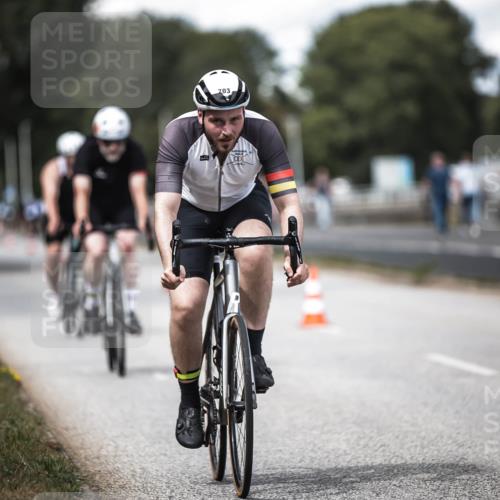 16.08.2026 - KN Förde Triathlon 2026 H.Heesch http://msf.ph/oto/9989938 16.08.2026 13:23:39 Radfahren 596, 608, 740, 747 meine-sportfotos.de
