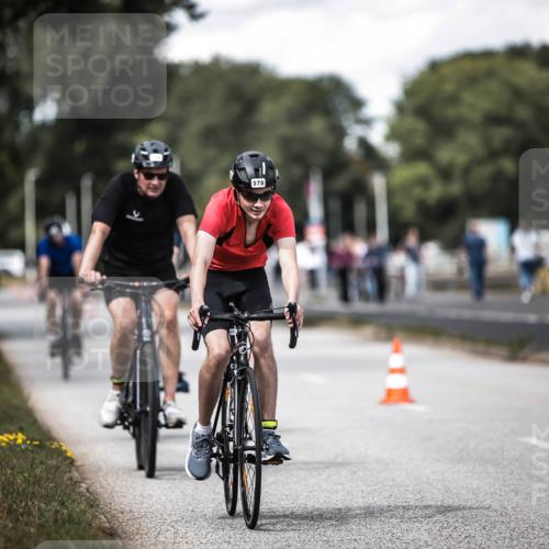 16.08.2026 - KN Förde Triathlon 2026 H.Heesch http://msf.ph/oto/9989979 16.08.2026 13:23:46 Radfahren 517, 535, 578, 581, 729, 740 meine-sportfotos.de