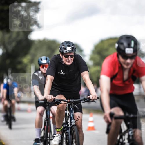 16.08.2026 - KN Förde Triathlon 2026 H.Heesch http://msf.ph/oto/9989991 16.08.2026 13:23:47 Radfahren 517, 535, 578, 581, 589, 729, 746 meine-sportfotos.de