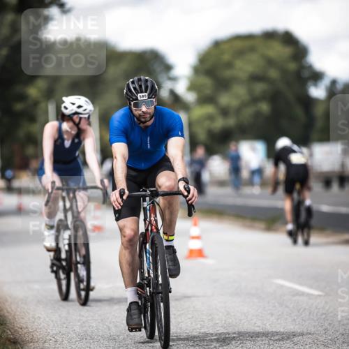 16.08.2026 - KN Förde Triathlon 2026 H.Heesch http://msf.ph/oto/9990012 16.08.2026 13:23:50 Radfahren 517, 535, 545, 578, 581, 589, 729, 746 meine-sportfotos.de