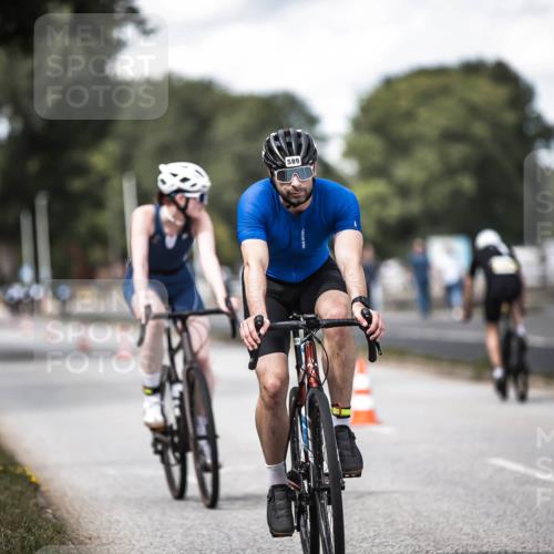 16.08.2026 - KN Förde Triathlon 2026 H.Heesch http://msf.ph/oto/9990014 16.08.2026 13:23:50 Radfahren 517, 535, 545, 578, 581, 589, 729, 746 meine-sportfotos.de
