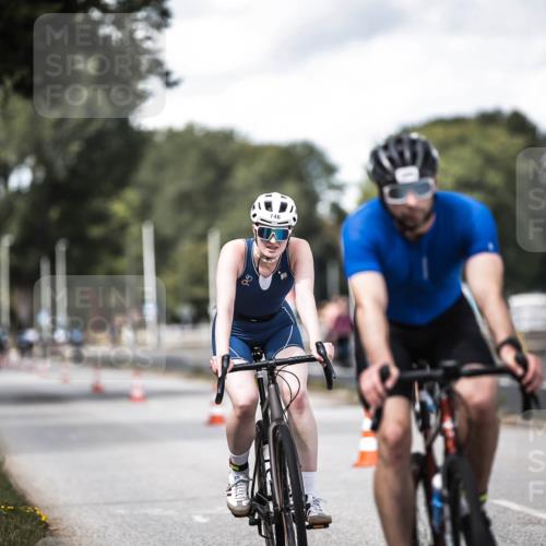 16.08.2026 - KN Förde Triathlon 2026 H.Heesch http://msf.ph/oto/9990015 16.08.2026 13:23:51 Radfahren 517, 535, 545, 578, 581, 589, 729, 746 meine-sportfotos.de