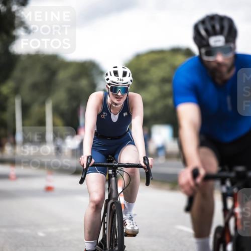 16.08.2026 - KN Förde Triathlon 2026 H.Heesch http://msf.ph/oto/9990026 16.08.2026 13:23:51 Radfahren 517, 535, 545, 578, 581, 589, 729, 746 meine-sportfotos.de