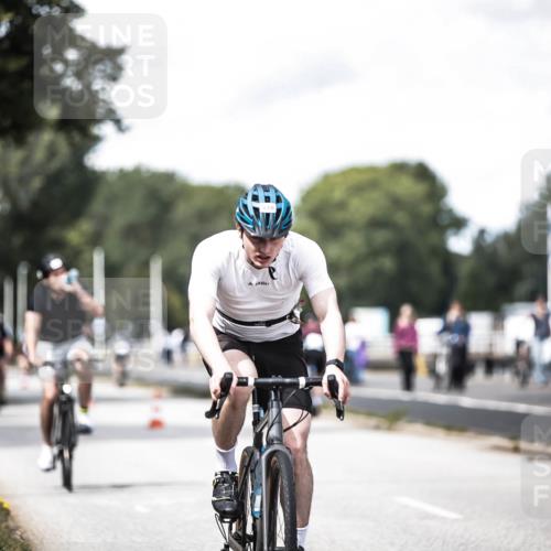 16.08.2026 - KN Förde Triathlon 2026 H.Heesch http://msf.ph/oto/9990055 16.08.2026 13:24:09 Radfahren 572, 585, 732 meine-sportfotos.de