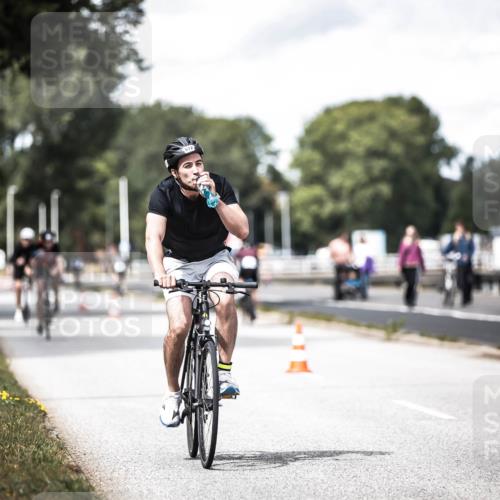 16.08.2026 - KN Förde Triathlon 2026 H.Heesch http://msf.ph/oto/9990068 16.08.2026 13:24:10 Radfahren 572, 585, 732, 736 meine-sportfotos.de