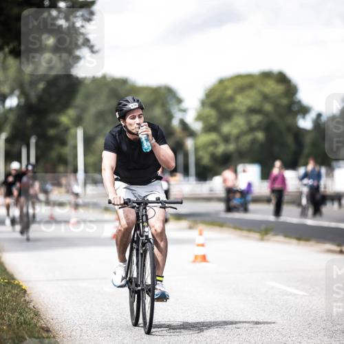 16.08.2026 - KN Förde Triathlon 2026 H.Heesch http://msf.ph/oto/9990070 16.08.2026 13:24:10 Radfahren 572, 585, 732, 736 meine-sportfotos.de