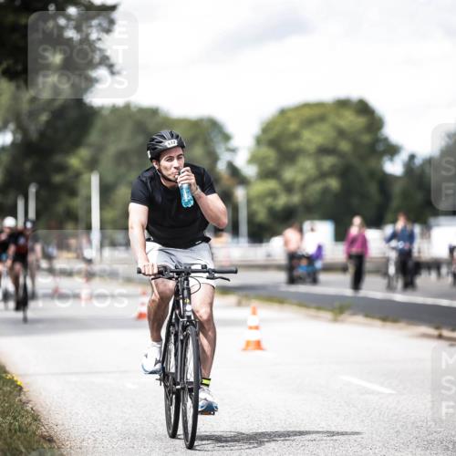 16.08.2026 - KN Förde Triathlon 2026 H.Heesch http://msf.ph/oto/9990071 16.08.2026 13:24:11 Radfahren 531, 572, 585, 732, 736 meine-sportfotos.de