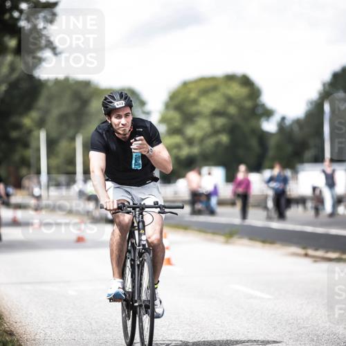 16.08.2026 - KN Förde Triathlon 2026 H.Heesch http://msf.ph/oto/9990076 16.08.2026 13:24:11 Radfahren 531, 572, 585, 732, 736 meine-sportfotos.de
