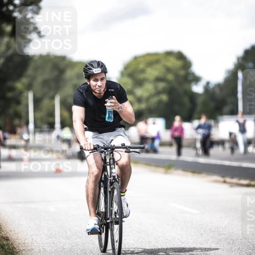 16.08.2026 - KN Förde Triathlon 2026 H.Heesch http://msf.ph/oto/9990078 16.08.2026 13:24:11 Radfahren 531, 572, 585, 732, 736 meine-sportfotos.de