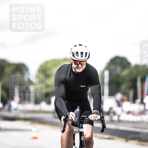 16.08.2026 - KN Förde Triathlon 2026 H.Heesch http://msf.ph/oto/9990102 16.08.2026 13:24:17 Radfahren 531, 585, 724, 732, 736 meine-sportfotos.de