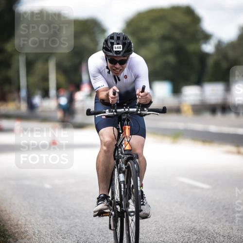 16.08.2026 - KN Förde Triathlon 2026 H.Heesch http://msf.ph/oto/9990184 16.08.2026 13:24:56 Radfahren 546, 561 meine-sportfotos.de