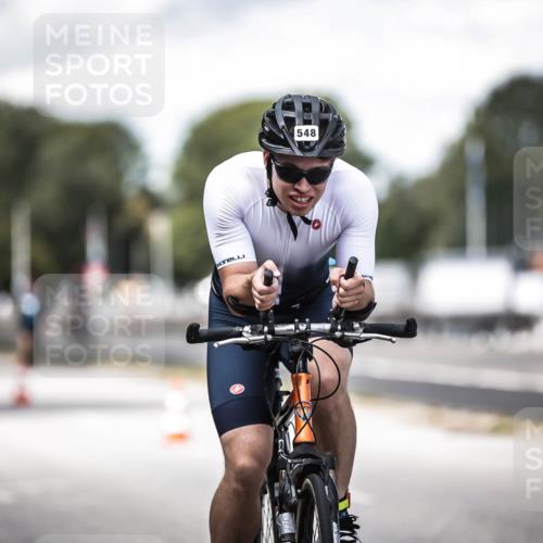 16.08.2026 - KN Förde Triathlon 2026 H.Heesch http://msf.ph/oto/9990191 16.08.2026 13:24:56 Radfahren 546, 561 meine-sportfotos.de
