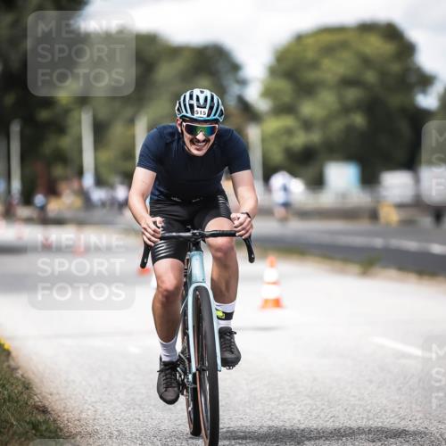 16.08.2026 - KN Förde Triathlon 2026 H.Heesch http://msf.ph/oto/9990214 16.08.2026 13:25:05 Radfahren 515, 745 meine-sportfotos.de