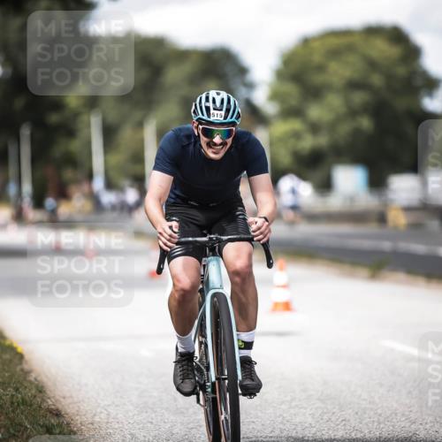 16.08.2026 - KN Förde Triathlon 2026 H.Heesch http://msf.ph/oto/9990215 16.08.2026 13:25:05 Radfahren 515, 745 meine-sportfotos.de