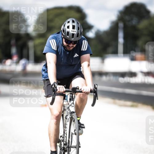 16.08.2026 - KN Förde Triathlon 2026 H.Heesch http://msf.ph/oto/9990234 16.08.2026 13:25:15 Radfahren 196, 599 meine-sportfotos.de