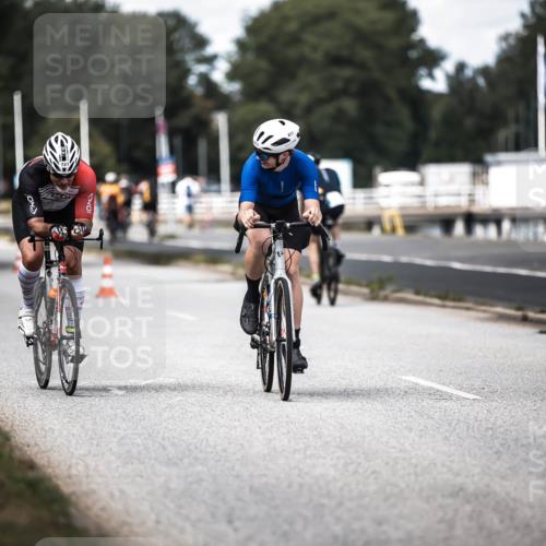 16.08.2026 - KN Förde Triathlon 2026 H.Heesch http://msf.ph/oto/9990254 16.08.2026 13:25:27 Radfahren 717, 734 meine-sportfotos.de