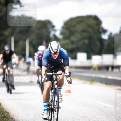 16.08.2026 - KN Förde Triathlon 2026 H.Heesch http://msf.ph/oto/9990304 16.08.2026 13:25:40 Radfahren 601, 711 meine-sportfotos.de