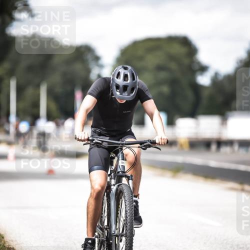 16.08.2026 - KN Förde Triathlon 2026 H.Heesch http://msf.ph/oto/9990326 16.08.2026 13:25:42 Radfahren 601, 711 meine-sportfotos.de