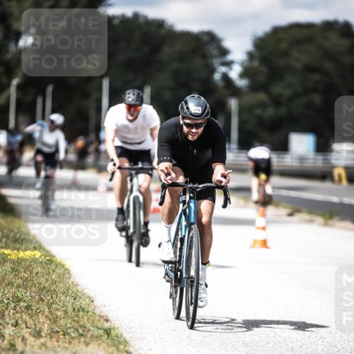 16.08.2026 - KN Förde Triathlon 2026 H.Heesch http://msf.ph/oto/9990335 16.08.2026 13:25:53 Radfahren 726 meine-sportfotos.de