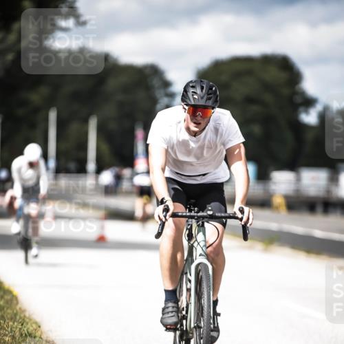 16.08.2026 - KN Förde Triathlon 2026 H.Heesch http://msf.ph/oto/9990354 16.08.2026 13:25:54 Radfahren 726 meine-sportfotos.de