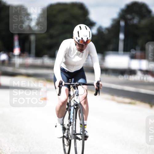 16.08.2026 - KN Förde Triathlon 2026 H.Heesch http://msf.ph/oto/9990367 16.08.2026 13:25:57 Radfahren 726 meine-sportfotos.de