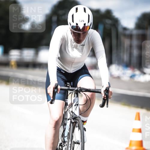 16.08.2026 - KN Förde Triathlon 2026 H.Heesch http://msf.ph/oto/9990378 16.08.2026 13:25:58 Radfahren 726 meine-sportfotos.de