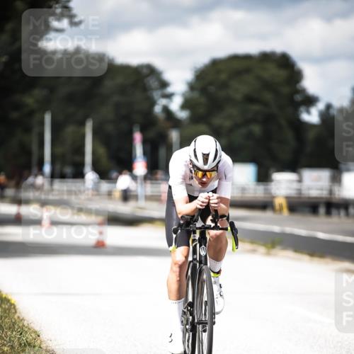 16.08.2026 - KN Förde Triathlon 2026 H.Heesch http://msf.ph/oto/9990423 16.08.2026 13:26:09 Radfahren  meine-sportfotos.de