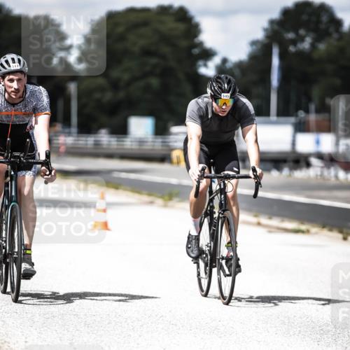 16.08.2026 - KN Förde Triathlon 2026 H.Heesch http://msf.ph/oto/9990455 16.08.2026 13:26:17 Radfahren 604 meine-sportfotos.de