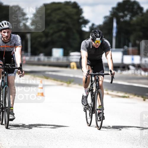 16.08.2026 - KN Förde Triathlon 2026 H.Heesch http://msf.ph/oto/9990456 16.08.2026 13:26:17 Radfahren 604 meine-sportfotos.de