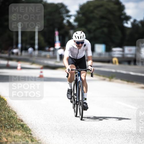 16.08.2026 - KN Förde Triathlon 2026 H.Heesch http://msf.ph/oto/9990493 16.08.2026 13:26:26 Radfahren 580 meine-sportfotos.de