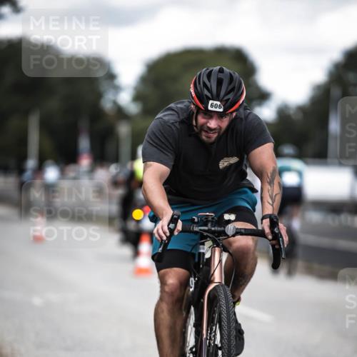 16.08.2026 - KN Förde Triathlon 2026 H.Heesch http://msf.ph/oto/9990618 16.08.2026 13:27:29 Radfahren 579, 606 meine-sportfotos.de