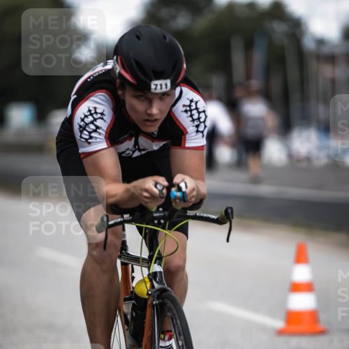 16.08.2026 - KN Förde Triathlon 2026 H.Heesch http://msf.ph/oto/9990651 16.08.2026 13:28:16 Radfahren 723 meine-sportfotos.de