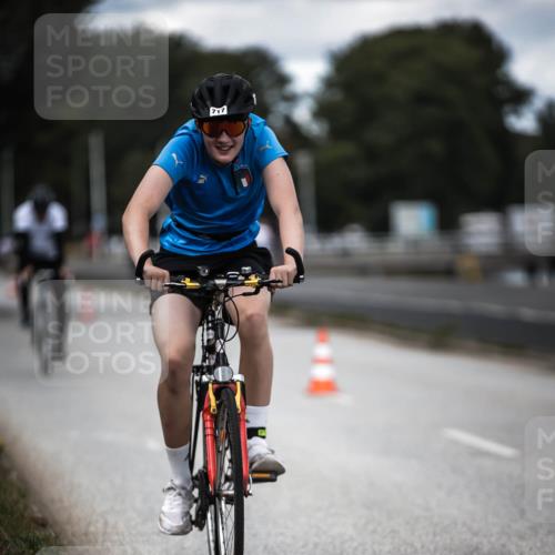 16.08.2026 - KN Förde Triathlon 2026 H.Heesch http://msf.ph/oto/9990658 16.08.2026 13:28:25 Radfahren 609, 709, 717, 734 meine-sportfotos.de