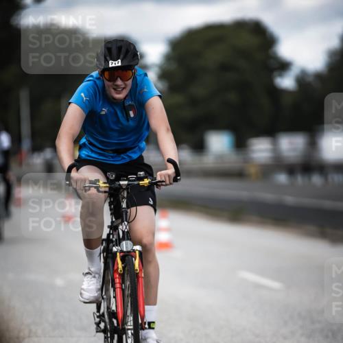 16.08.2026 - KN Förde Triathlon 2026 H.Heesch http://msf.ph/oto/9990662 16.08.2026 13:28:25 Radfahren 609, 709, 717, 734 meine-sportfotos.de