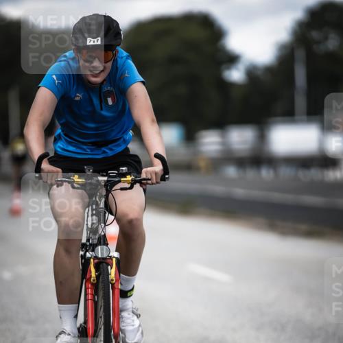 16.08.2026 - KN Förde Triathlon 2026 H.Heesch http://msf.ph/oto/9990667 16.08.2026 13:28:25 Radfahren 609, 709, 717, 734 meine-sportfotos.de