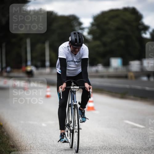 16.08.2026 - KN Förde Triathlon 2026 H.Heesch http://msf.ph/oto/9990673 16.08.2026 13:28:28 Radfahren 609, 709, 717, 734 meine-sportfotos.de
