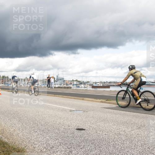 16.08.2026 - KN Förde Triathlon 2026 H.Heesch http://msf.ph/oto/9991437 16.08.2026 13:16:27 Radfahren 545, 565, 611, 725 meine-sportfotos.de