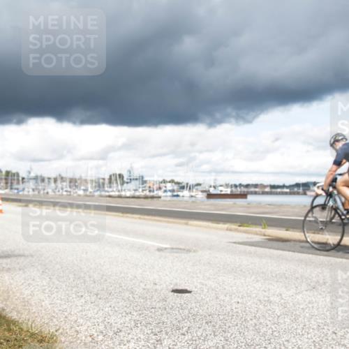 16.08.2026 - KN Förde Triathlon 2026 H.Heesch http://msf.ph/oto/9991508 16.08.2026 13:19:50 Radfahren 576, 605 meine-sportfotos.de