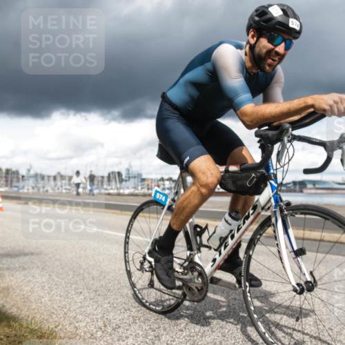 16.08.2026 - KN Förde Triathlon 2026 H.Heesch http://msf.ph/oto/9991551 16.08.2026 13:21:47 Radfahren 555, 705, 730 meine-sportfotos.de