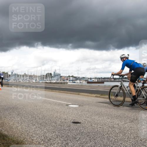 16.08.2026 - KN Förde Triathlon 2026 H.Heesch http://msf.ph/oto/9991577 16.08.2026 13:23:24 Radfahren 569, 571, 575, 604, 611 meine-sportfotos.de