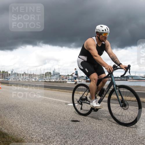 16.08.2026 - KN Förde Triathlon 2026 H.Heesch http://msf.ph/oto/9991582 16.08.2026 13:23:43 Radfahren 517, 578, 596, 729, 740, 747 meine-sportfotos.de