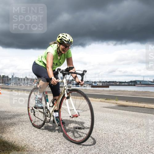 16.08.2026 - KN Förde Triathlon 2026 H.Heesch http://msf.ph/oto/9991632 16.08.2026 13:26:37 Radfahren 715, 742 meine-sportfotos.de