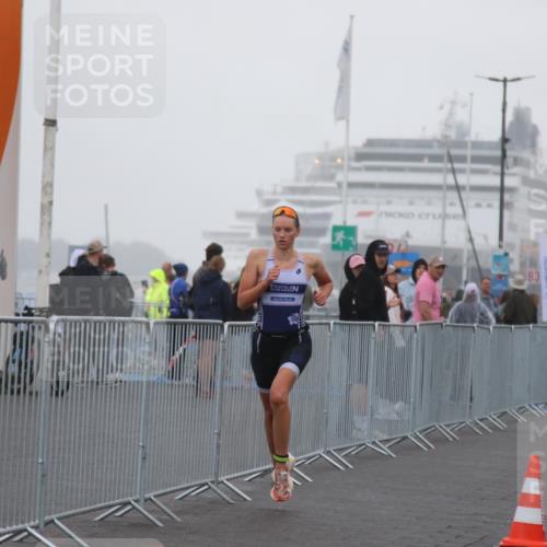 16.08.2026 - KN Förde Triathlon 2026 Markus Tischler http://msf.ph/oto/9991756 16.08.2026 09:50:15 Ziel  meine-sportfotos.de