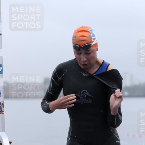 16.08.2026 - KN Förde Triathlon 2026 Antke Förster http://msf.ph/oto/9992260 16.08.2026 09:08:08 Schwimmen 537, 102, 104, 105 meine-sportfotos.de