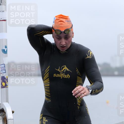 16.08.2026 - KN Förde Triathlon 2026 Antke Förster http://msf.ph/oto/9992264 16.08.2026 09:08:15 Schwimmen 105, 537, 102, 104 meine-sportfotos.de