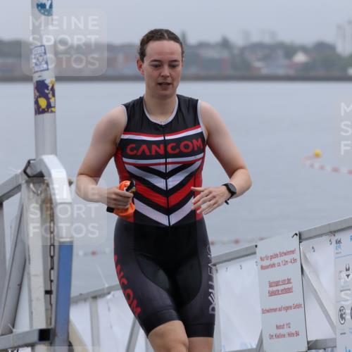 16.08.2026 - KN Förde Triathlon 2026 Antke Förster http://msf.ph/oto/9992273 16.08.2026 09:09:07 Schwimmen 109 meine-sportfotos.de