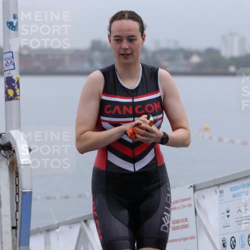16.08.2026 - KN Förde Triathlon 2026 Antke Förster http://msf.ph/oto/9992274 16.08.2026 09:09:07 Schwimmen 109 meine-sportfotos.de