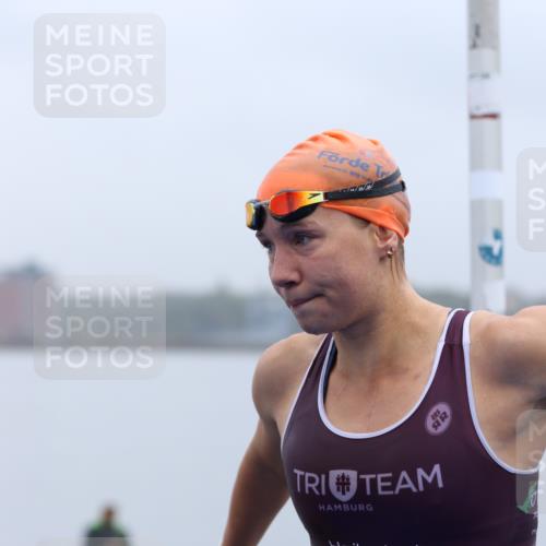 16.08.2026 - KN Förde Triathlon 2026 Antke Förster http://msf.ph/oto/9992283 16.08.2026 09:09:41 Schwimmen 106, 116 meine-sportfotos.de