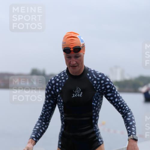 16.08.2026 - KN Förde Triathlon 2026 Antke Förster http://msf.ph/oto/9992303 16.08.2026 09:10:42 Schwimmen 107, 121, 1, 110, 112, 115, 119 meine-sportfotos.de